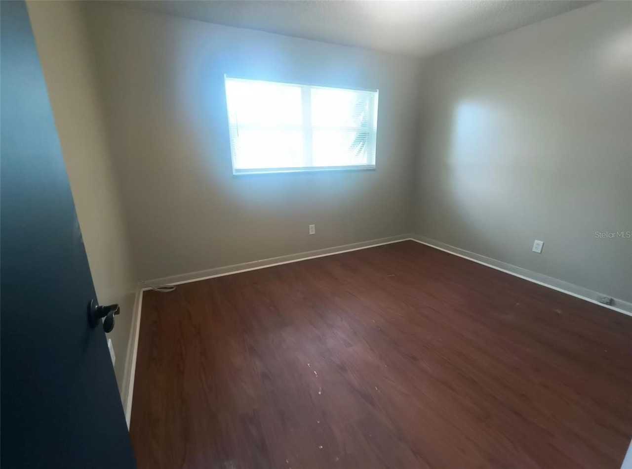 401 Hibiscus Ave #13 - Photo 4 of 7