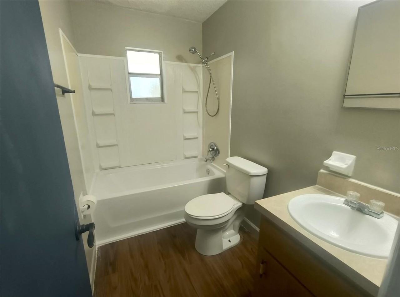 401 Hibiscus Ave #13 - Photo 6 of 7