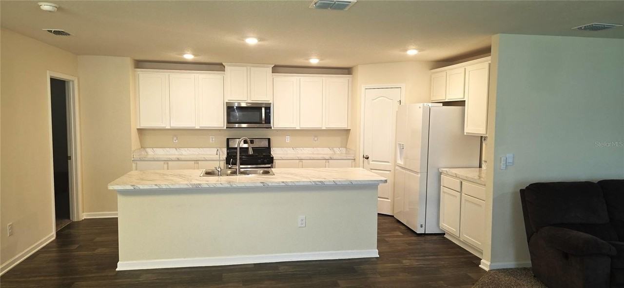 16 Pinnacle Pl - Photo 7 of 25