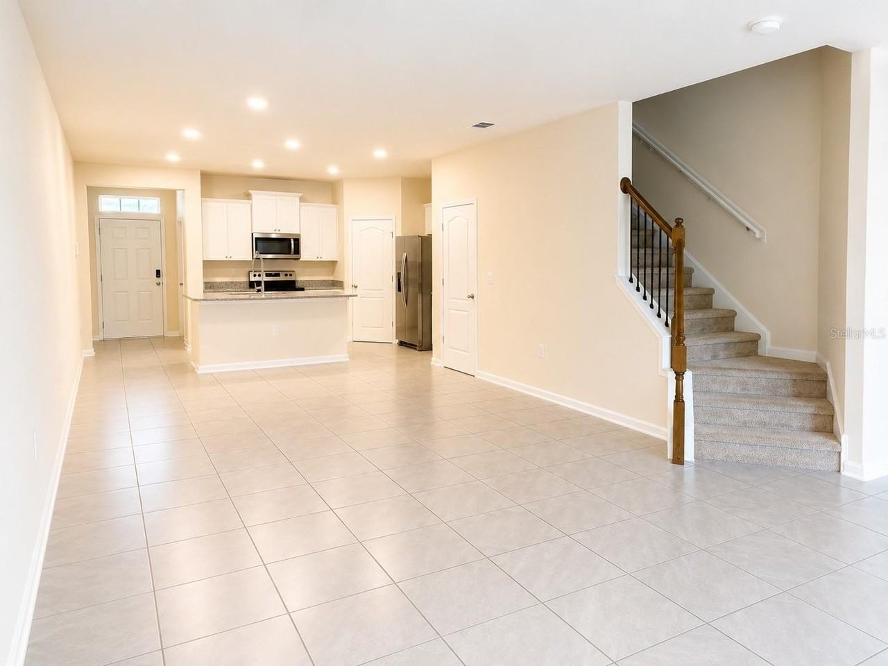 172 Redbud Rd - Photo 4 of 17
