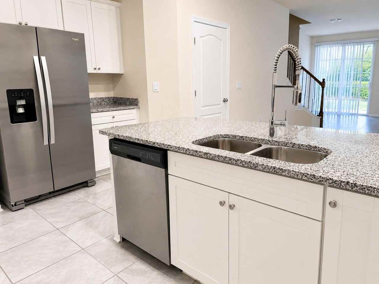 172 Redbud Rd - Photo 6 of 17