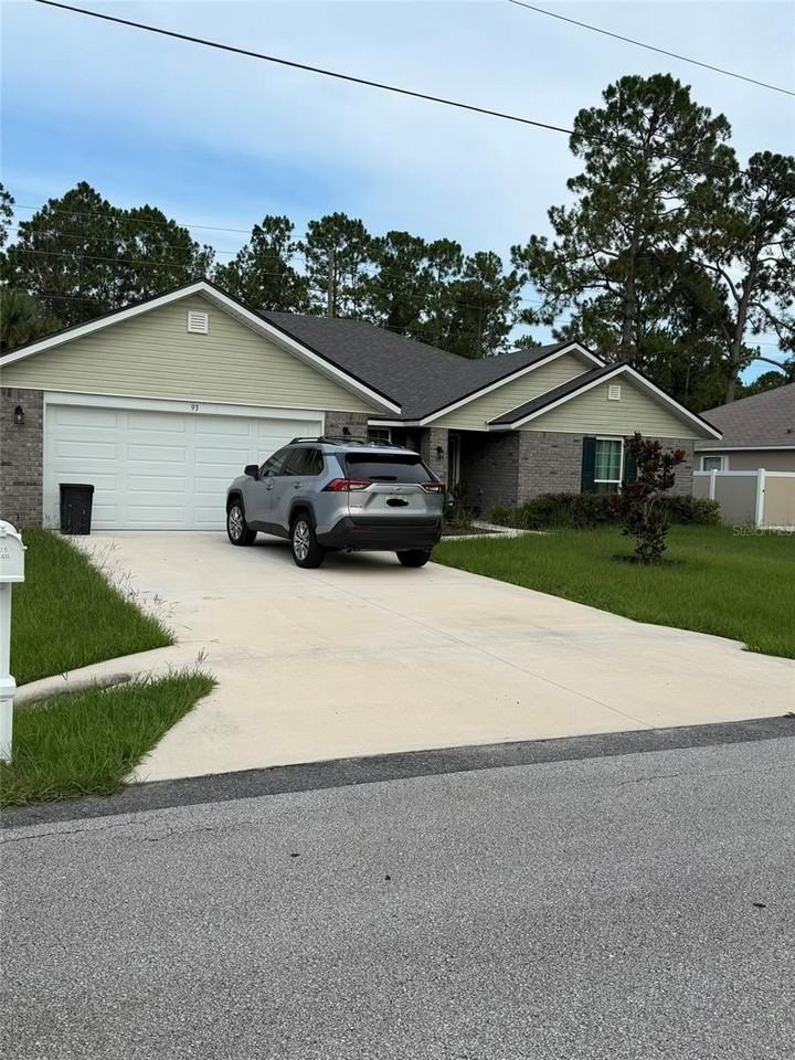 93 Royal Oak Dr - Photo 4 of 33