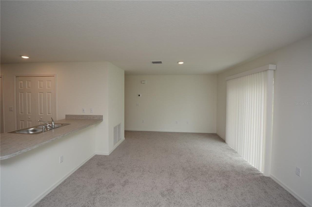 38 Baltimore Ln - Photo 5 of 29