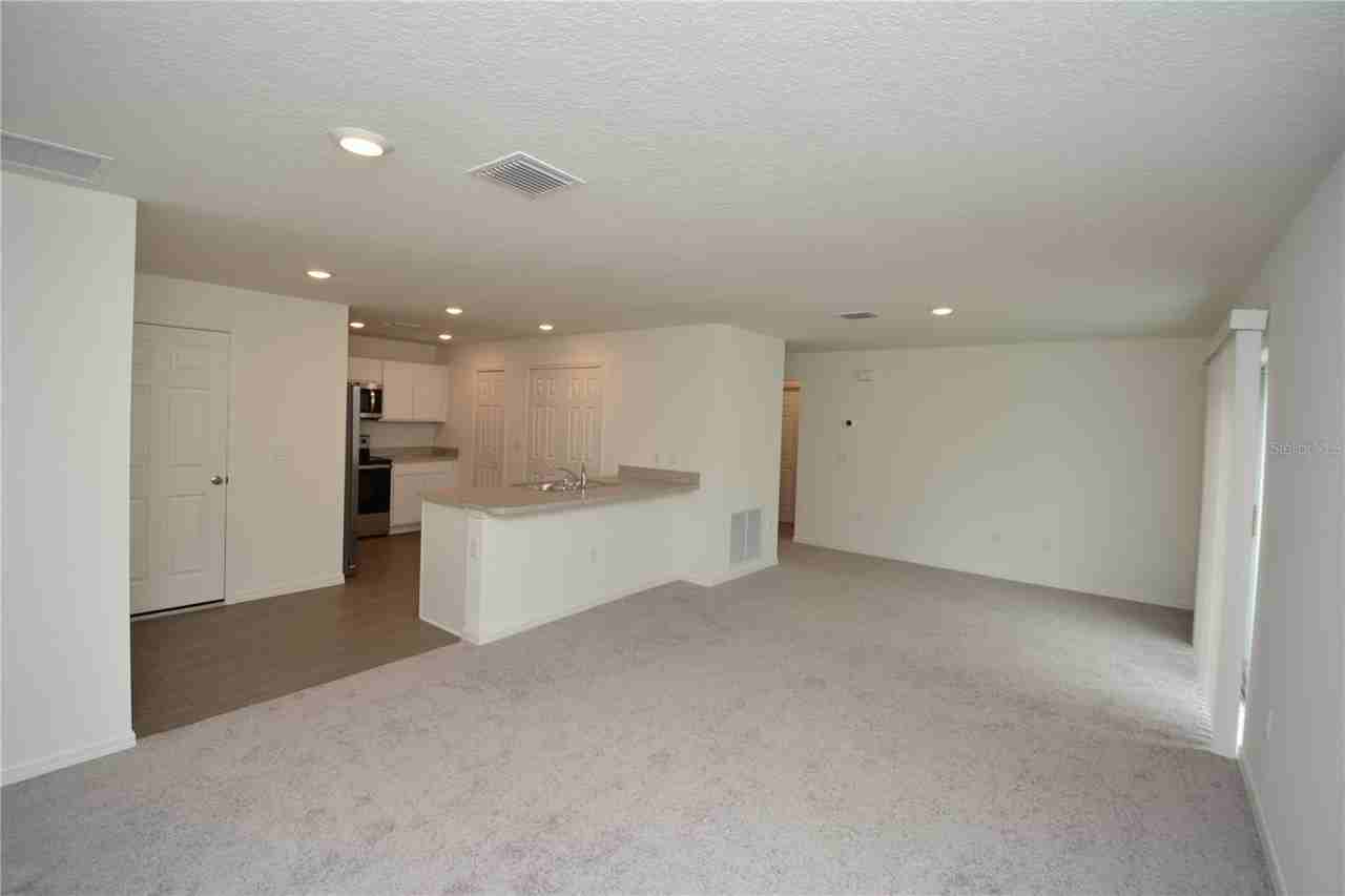 38 Baltimore Ln - Photo 6 of 29
