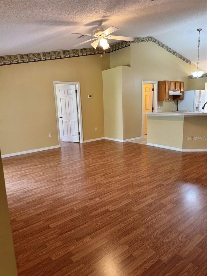 15 Prattwood Ln - Photo 3 of 11