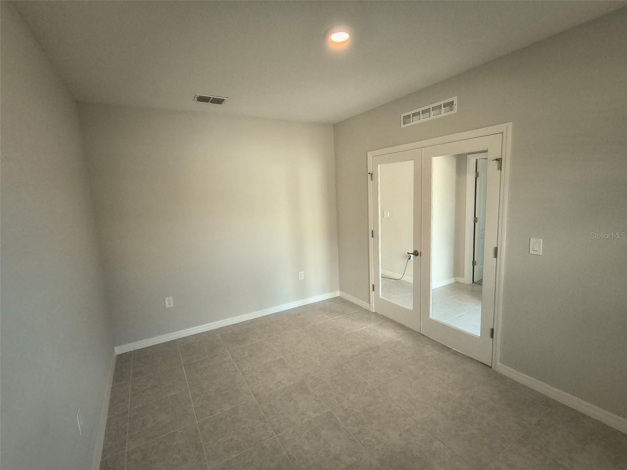 45 Wellwood Ln - Photo 3 of 17