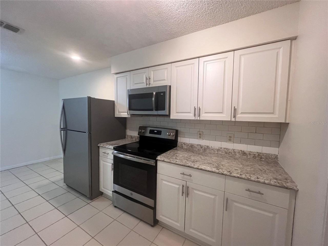 73 Providence Ln #A - Photo 7 of 18