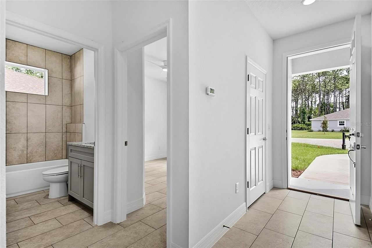 14 Ullynn Pl #B - Photo 7 of 39