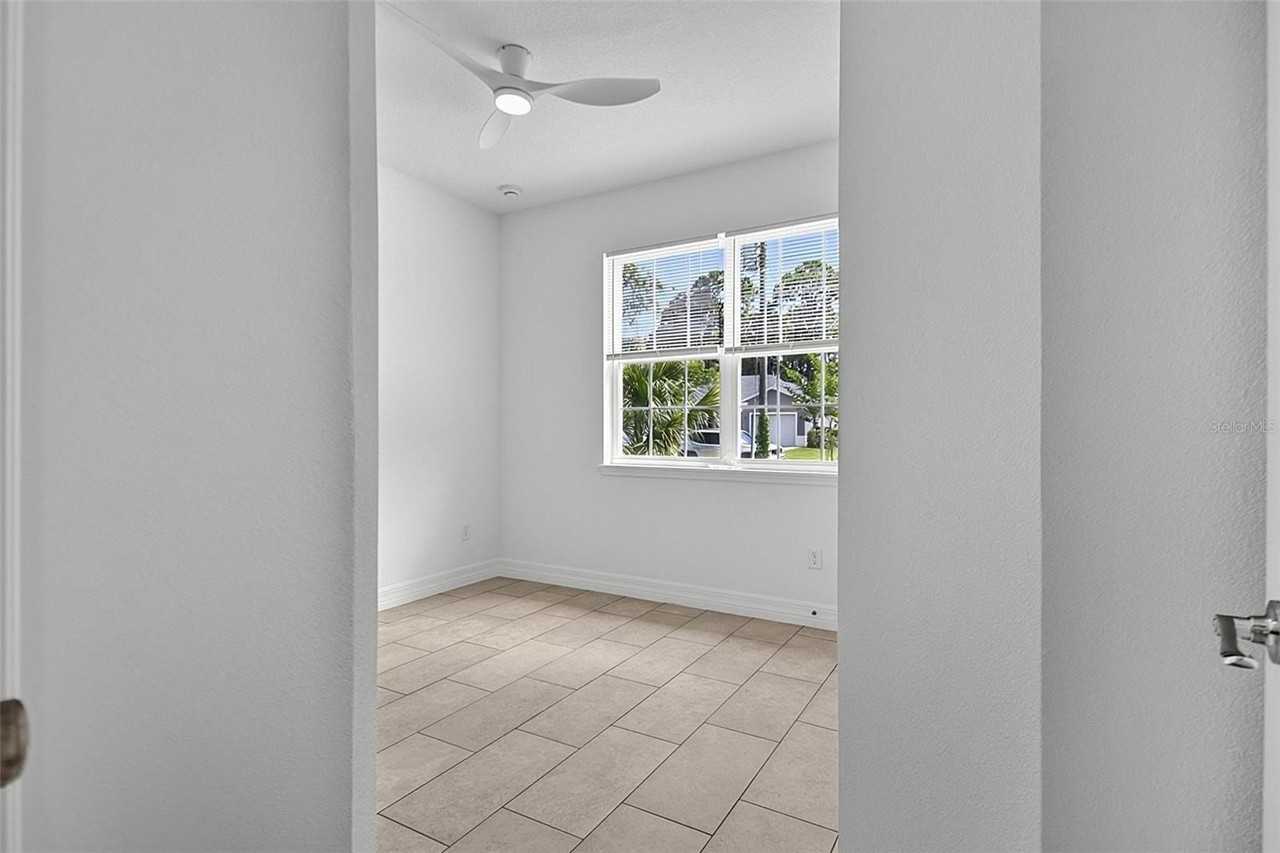 14 Ullynn Pl #B - Photo 7 of 39
