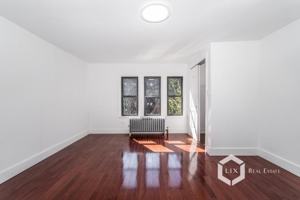 featured image of 518 E 8th St
