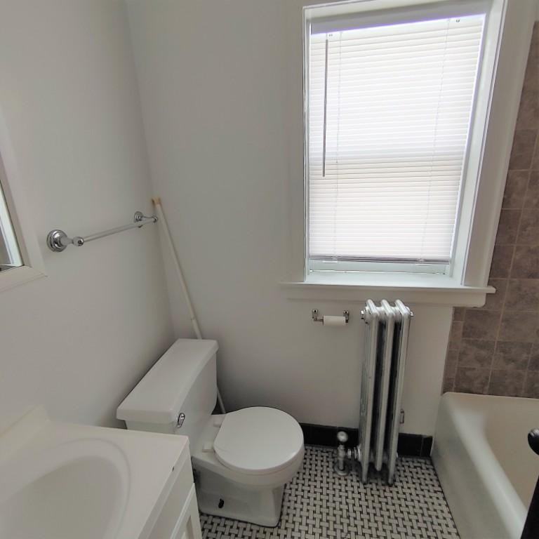 2721 N Kostner Ave - Photo 7 of 10