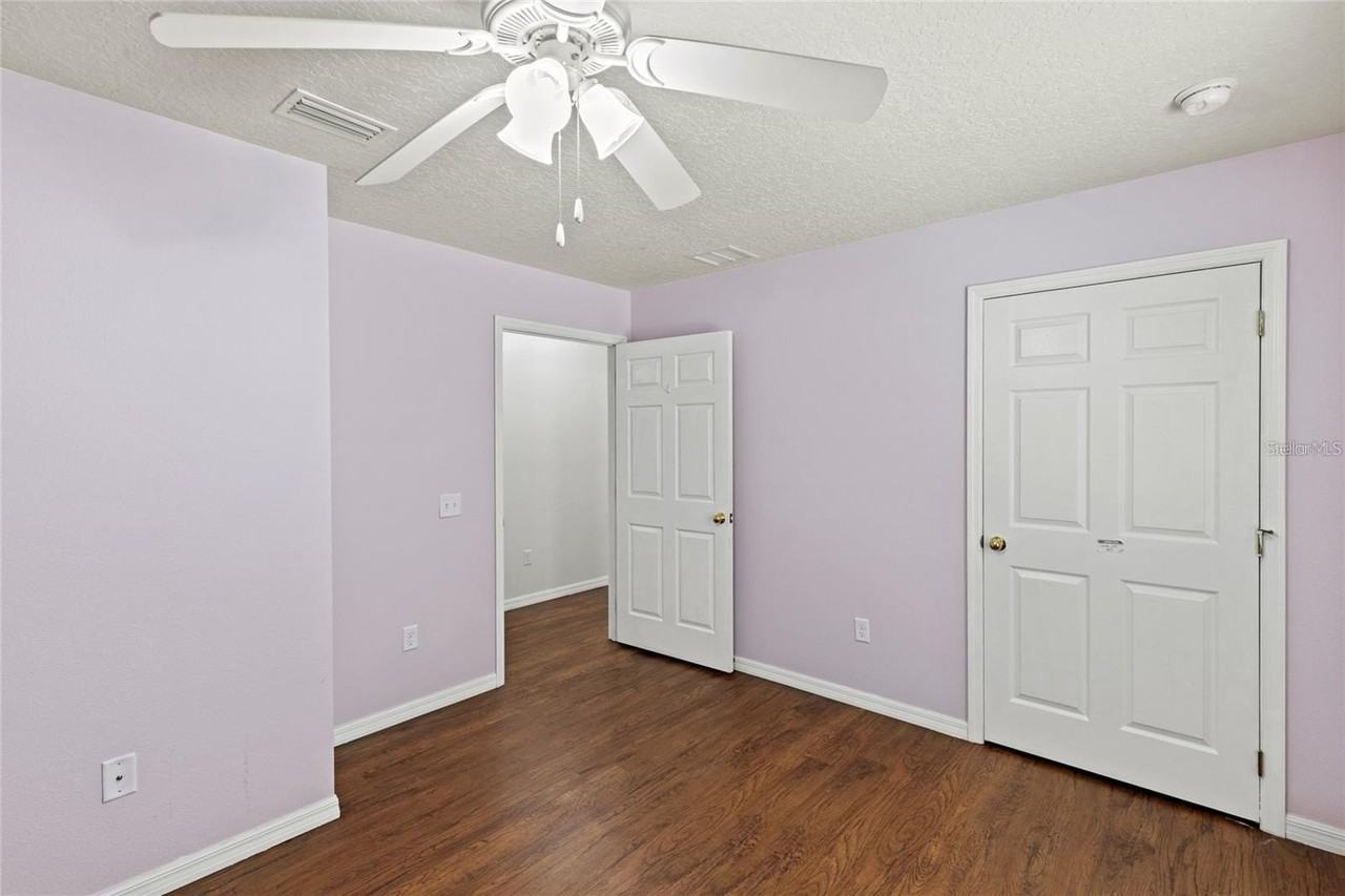 206 E Catawba St - Photo 5 of 18