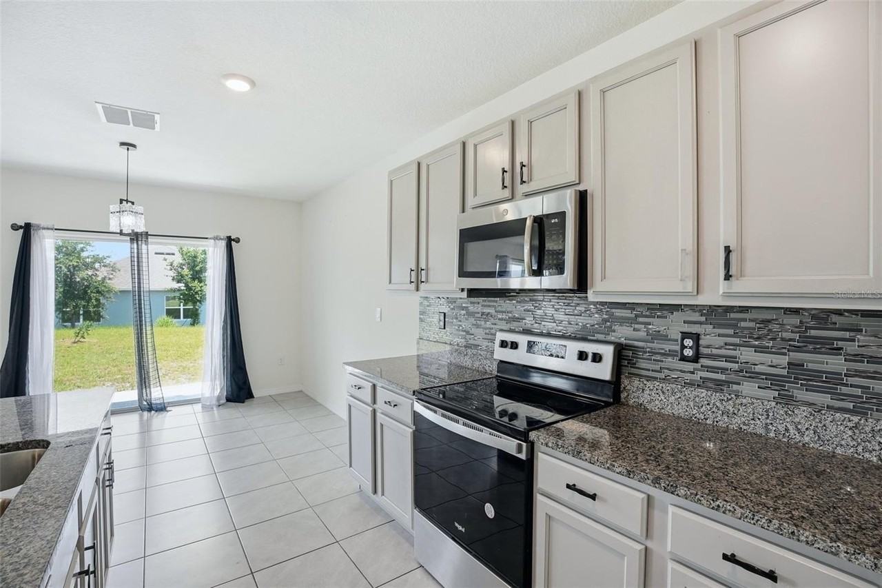 11338 Amber Ridge Dr - Photo 6 of 43