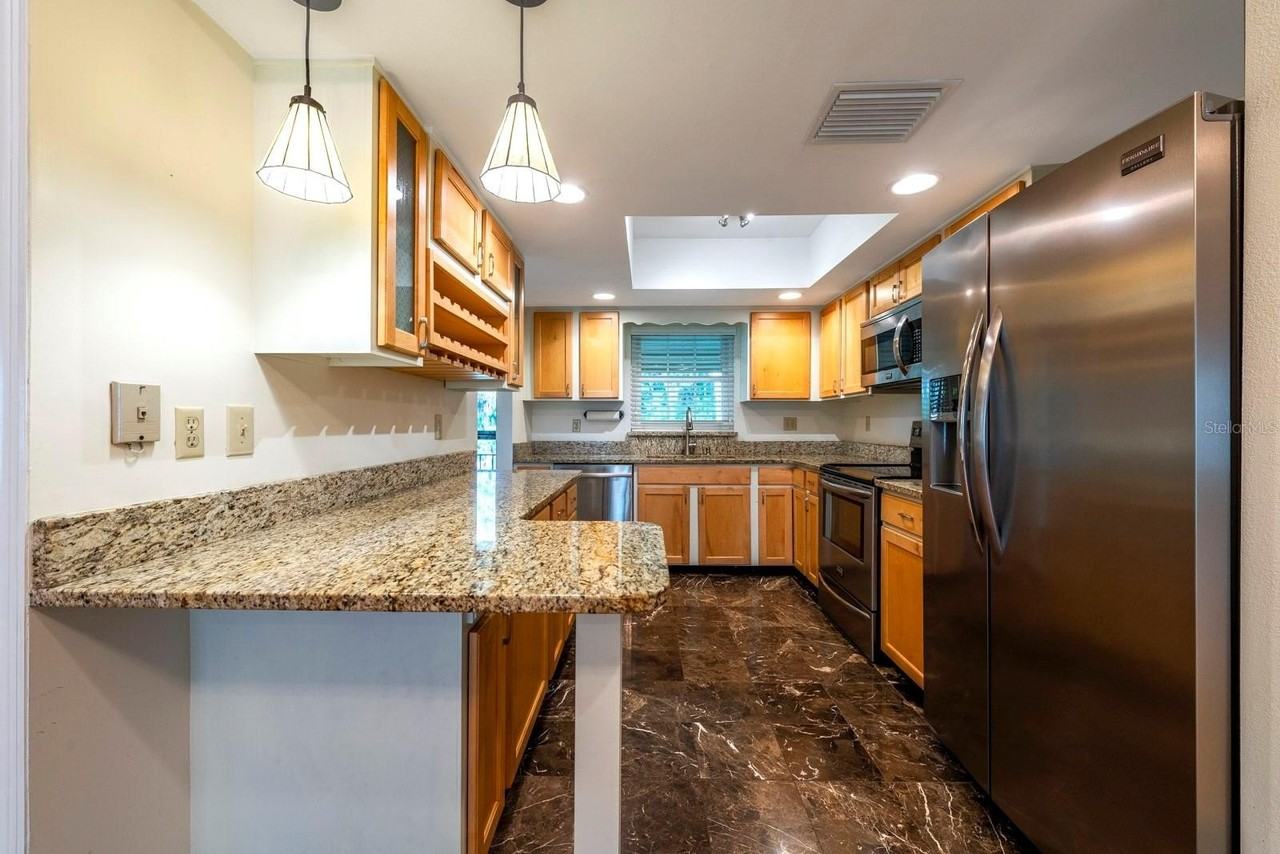 110 N Tremain St #202 - Photo 4 of 32