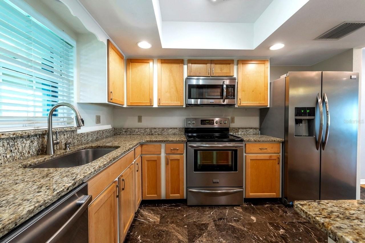 110 N Tremain St #202 - Photo 6 of 32