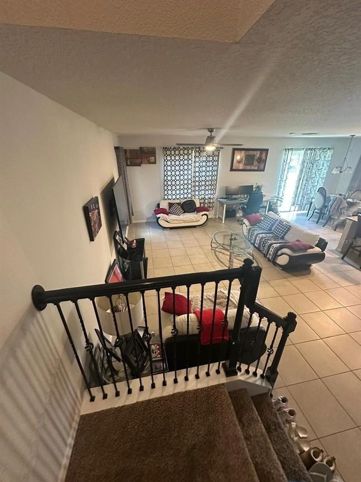 1382 Riley Cir - Photo 5 of 32