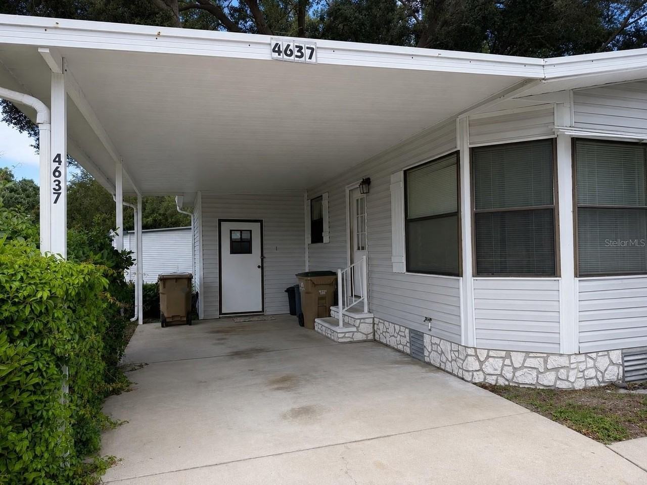 4637 Belle Grv - Photo 2 of 50