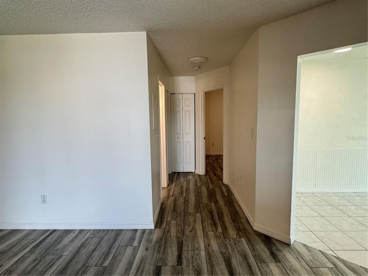 215 Fernwood St - Photo 2 of 13