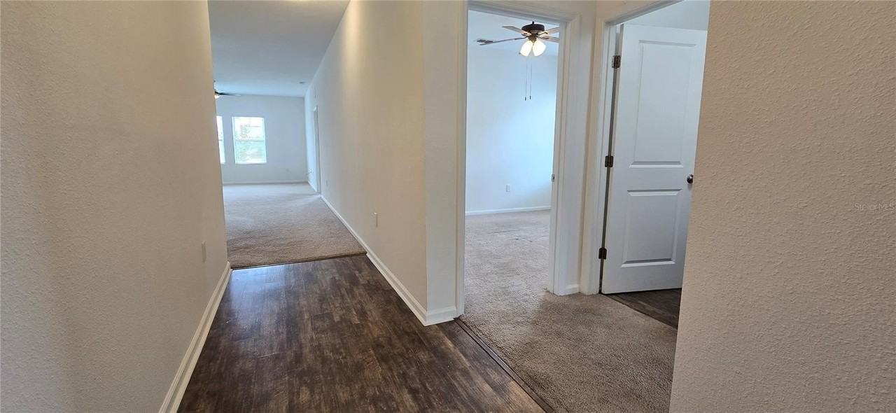15660 Merlin Ave - Photo 3 of 23