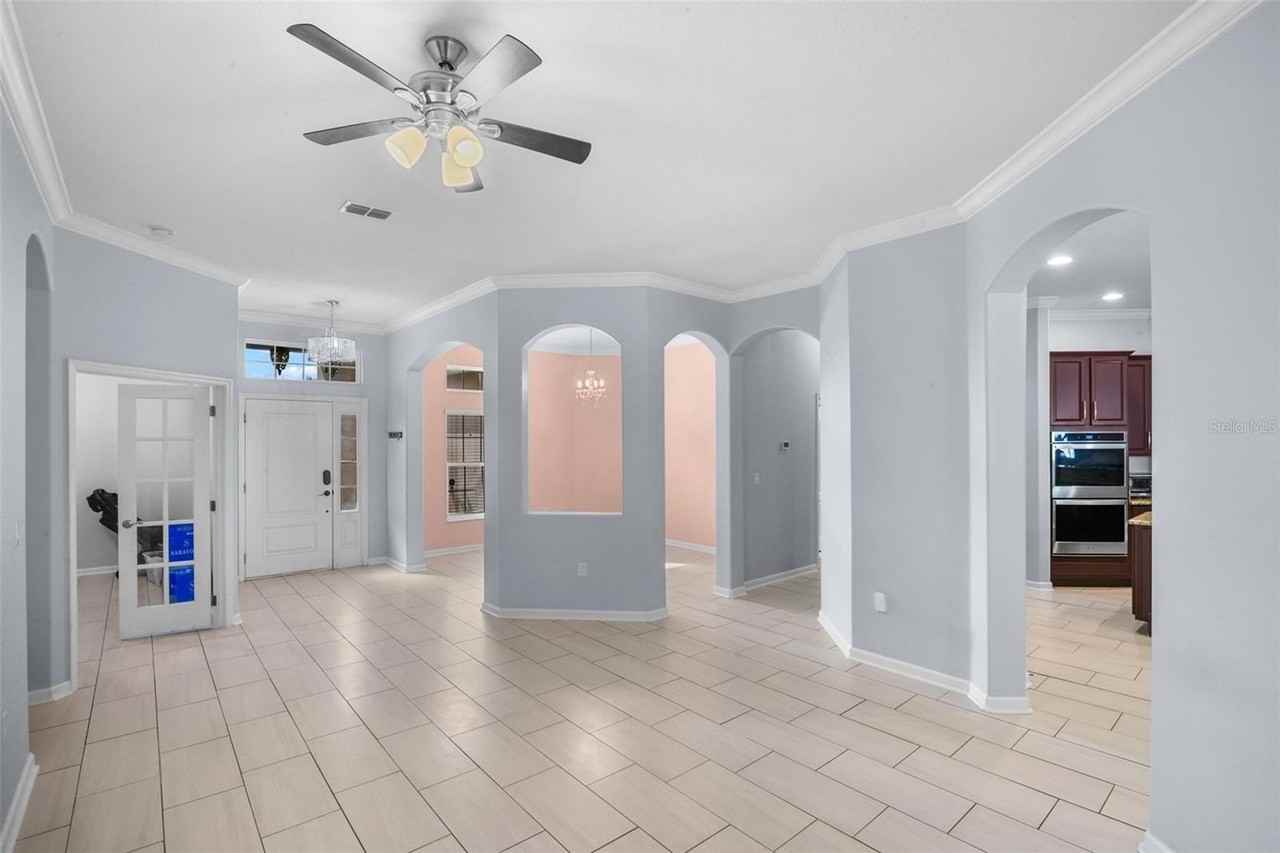 410 Sauvignon Way - Photo 4 of 37