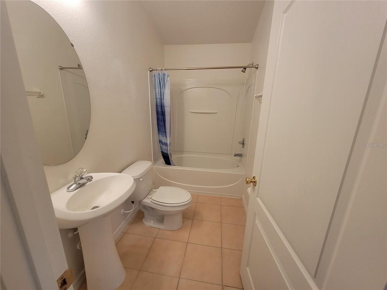 1432 Broken Oak Dr #31A - Photo 7 of 10