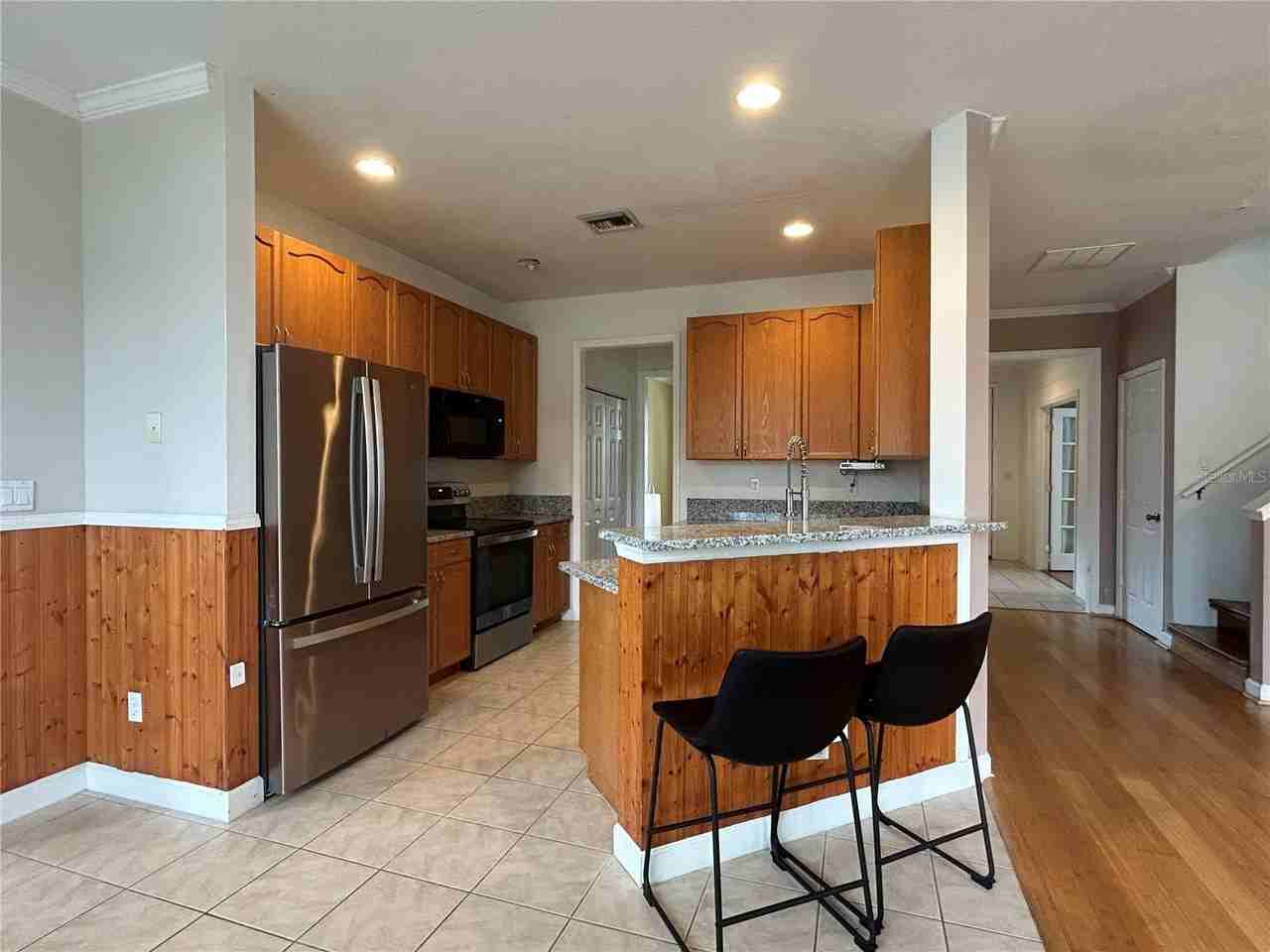 2549 Twain Dr - Photo 6 of 40