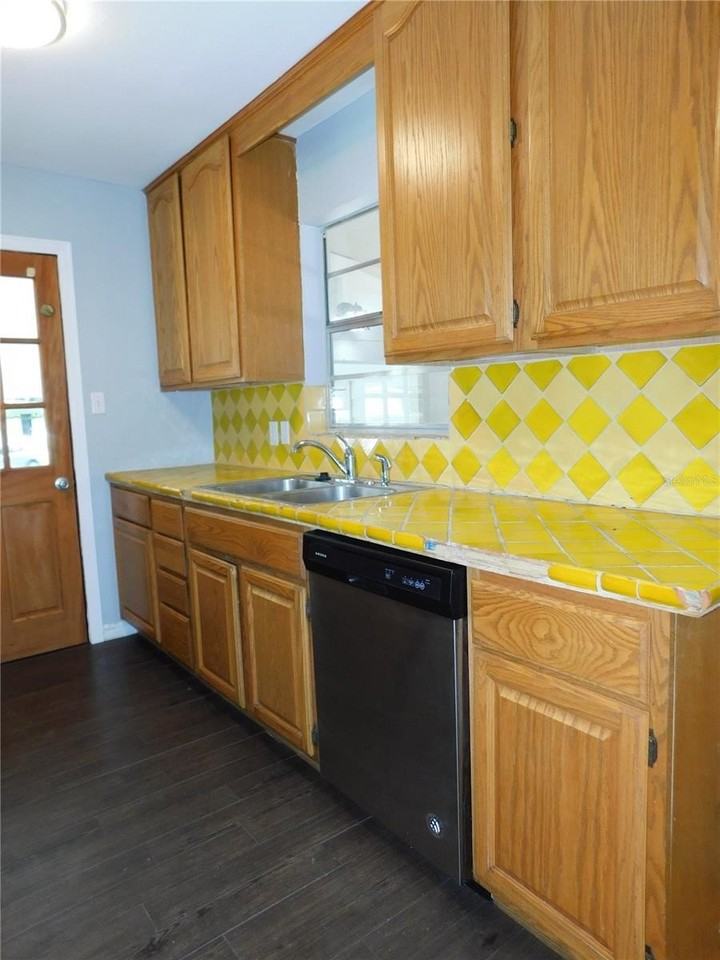 507 Nw 34th Ter - Photo 7 of 23