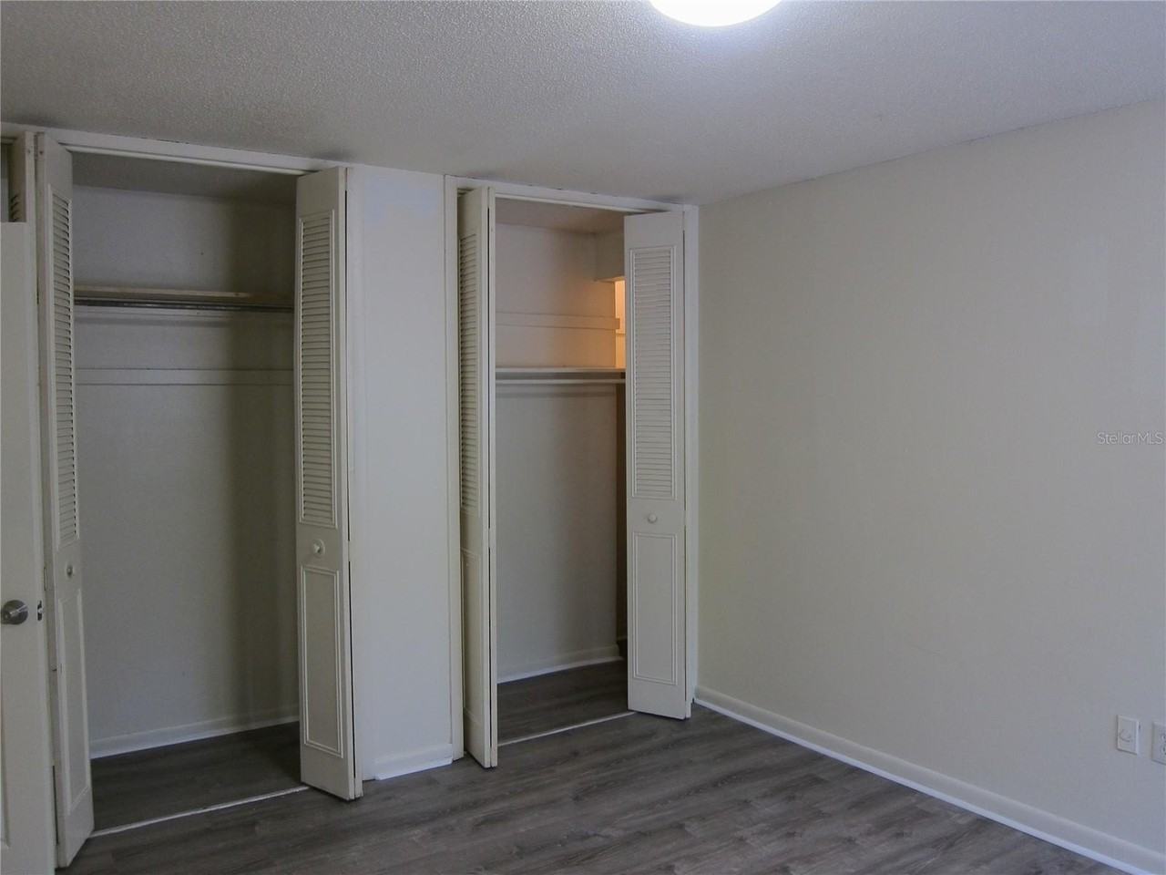 300 Nw 20th Ave #6 - Photo 3 of 22