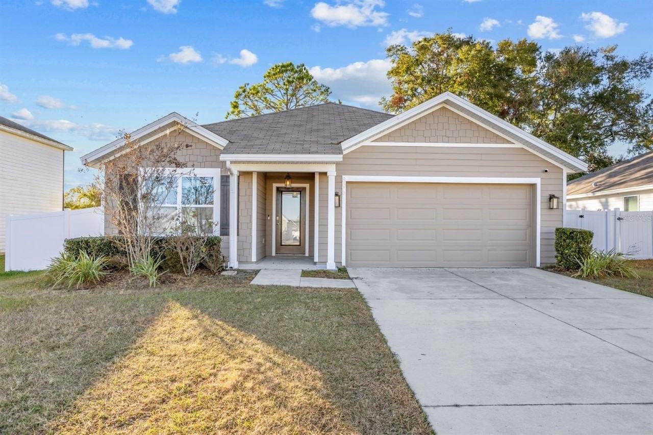 896 Nw 253rd Dr - Photo 3 of 22