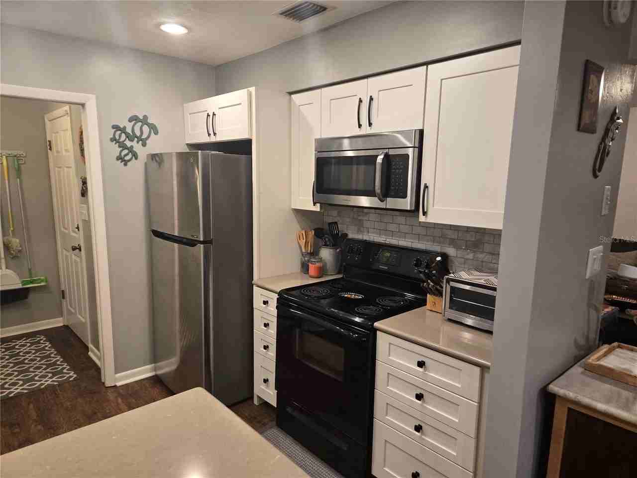 7605 Sw 7th Pl - Photo 7 of 19