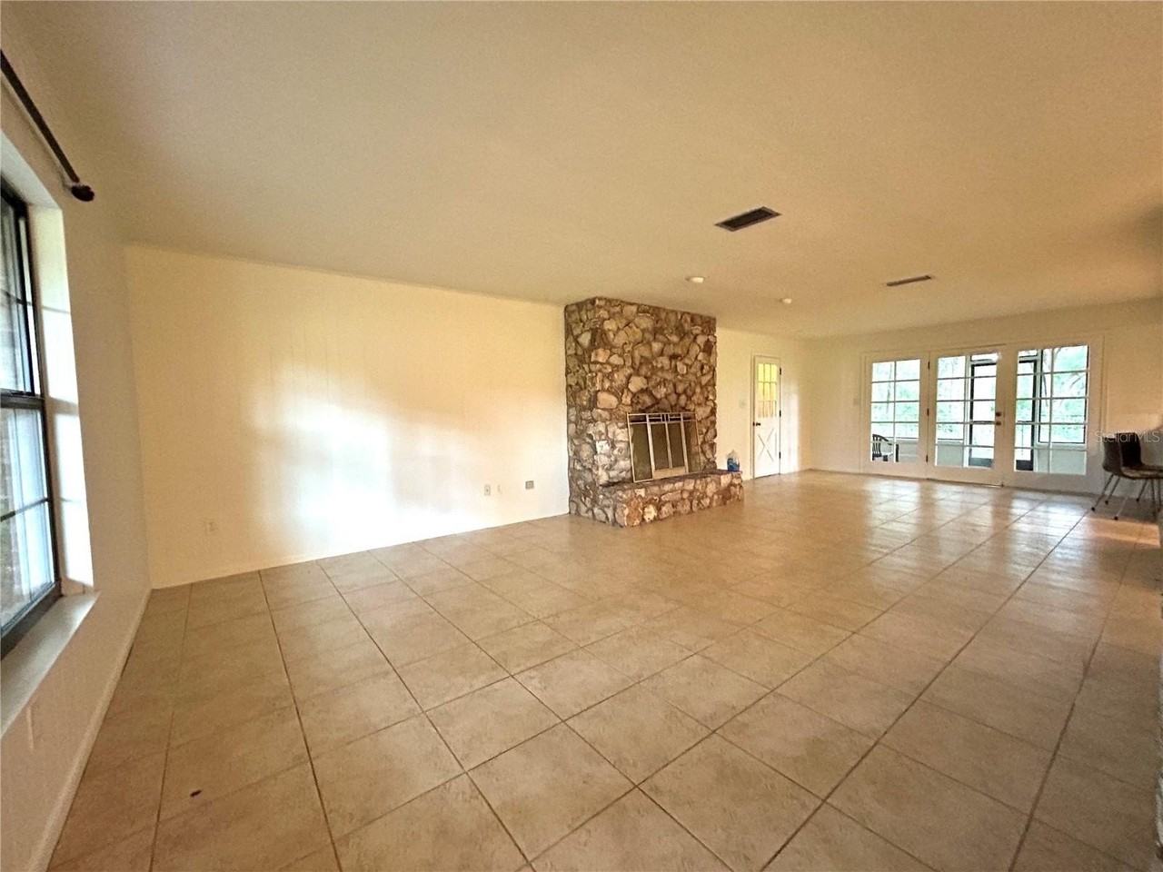 7532 Sw 122nd St - Photo 3 of 26
