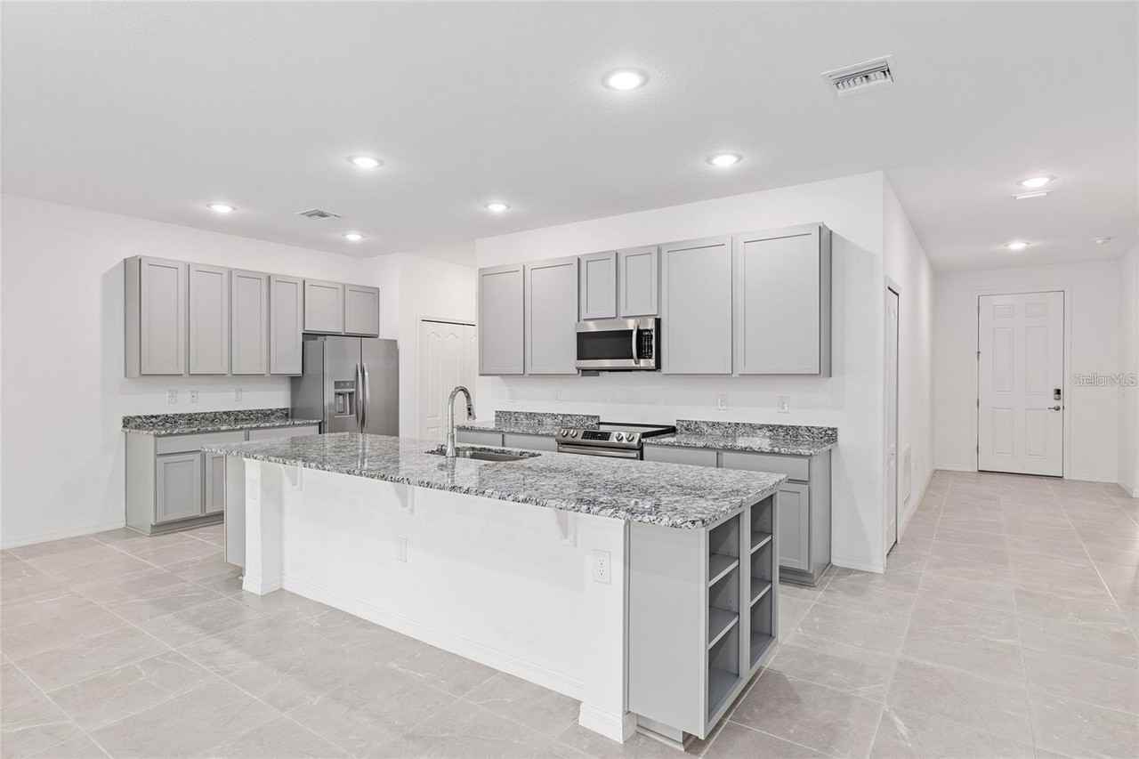 2275 Nw 248th Way - Photo 6 of 28