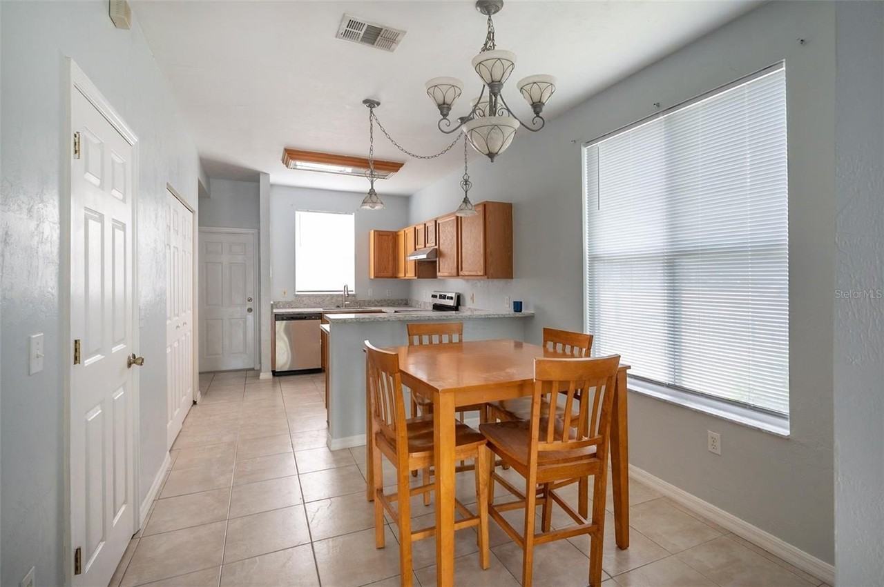 3860 Sw 20th Ave #1808 - Photo 6 of 21
