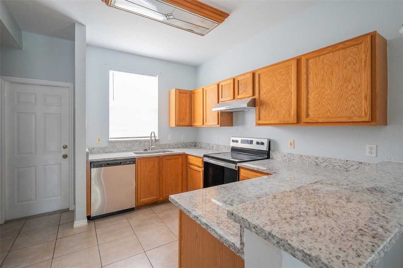 3860 Sw 20th Ave #1808 - Photo 7 of 21