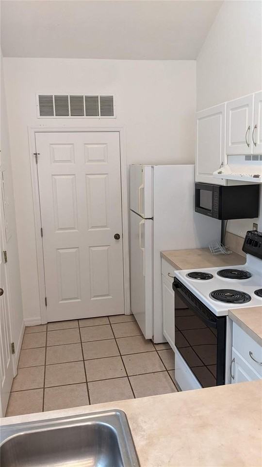 13200 W Newberry Rd #M68 - Photo 4 of 13