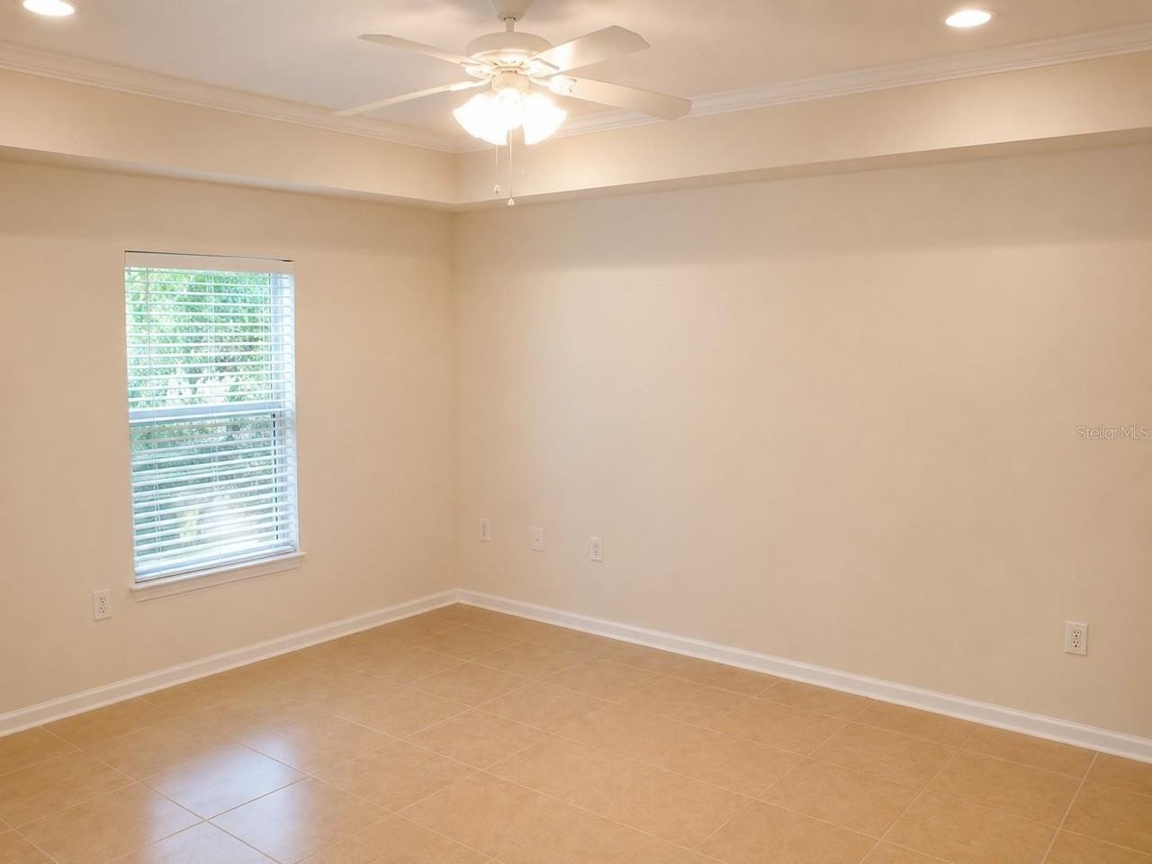 518 Nw 39th Rd - Photo 6 of 15