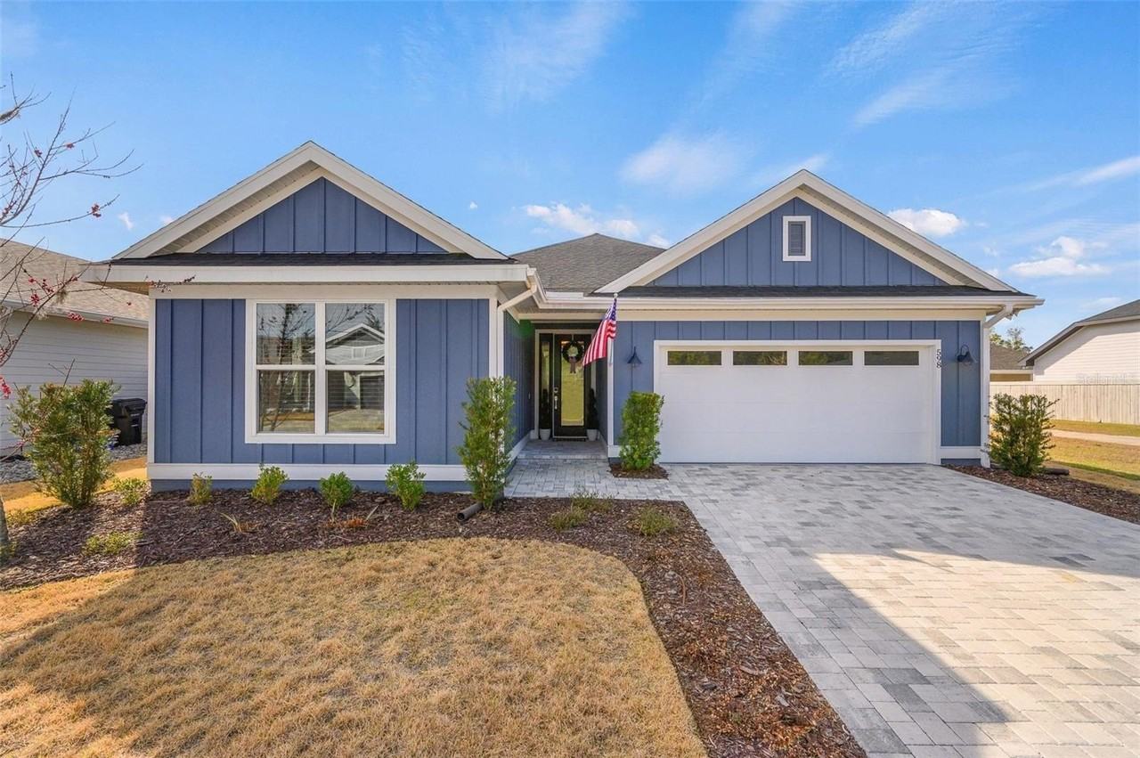 598 Sw 144th Dr - Photo 2 of 47