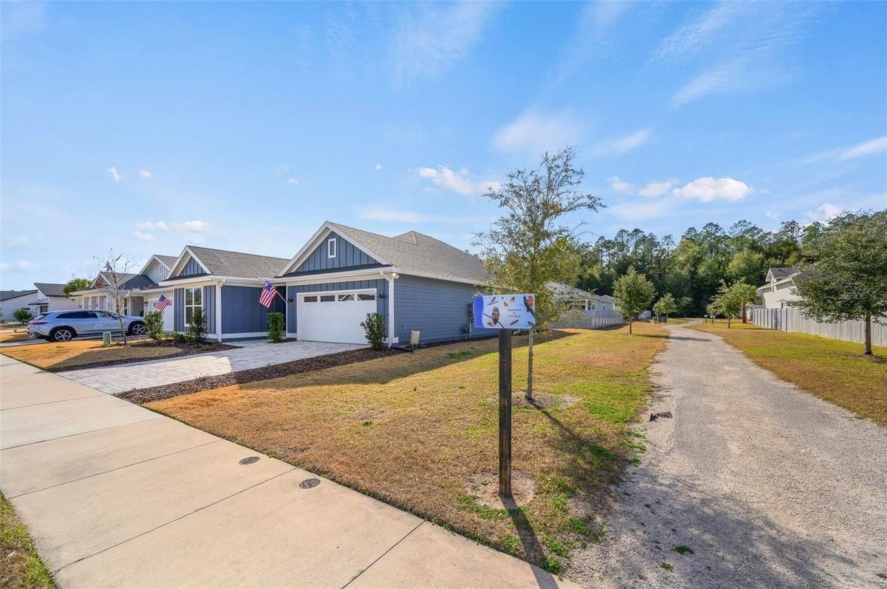 598 Sw 144th Dr - Photo 3 of 47