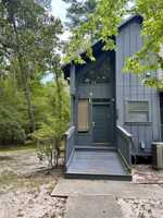 featured image of 223 Nw 34th St