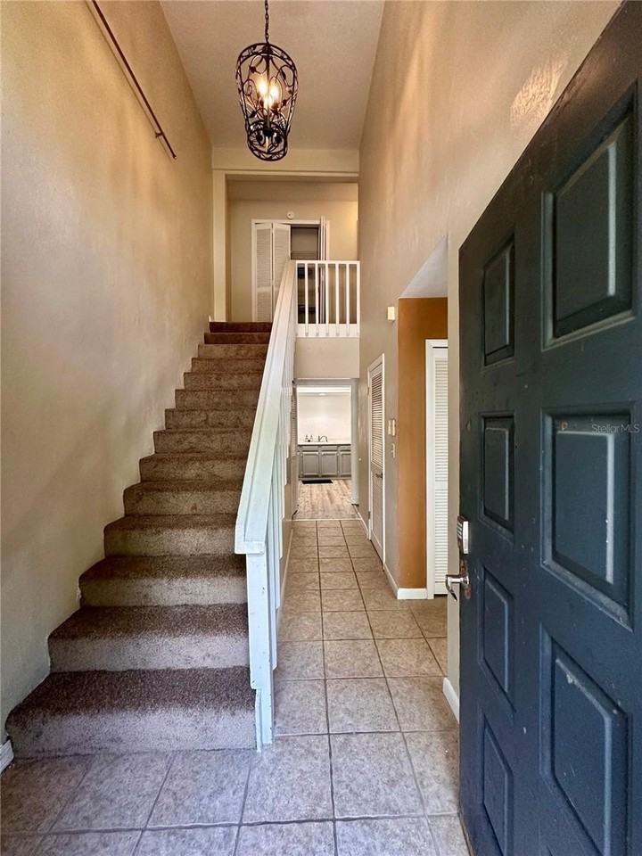 223 Nw 34th St - Photo 6 of 16