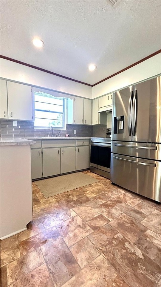 234 Sw Havanna Way - Photo 4 of 28