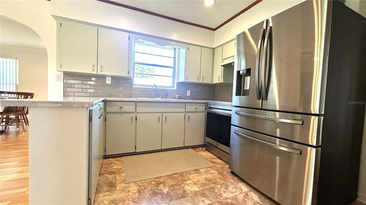 234 Sw Havanna Way - Photo 5 of 28