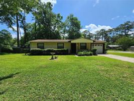 featured image of 4711 Nw 27th Ter