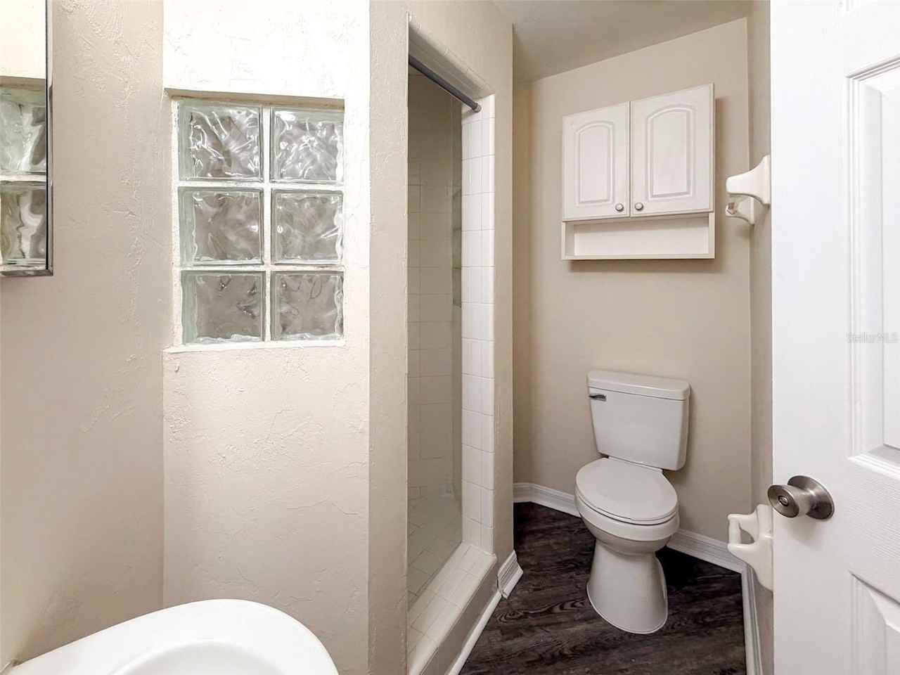 4003 Sw 27th St #15 - Photo 5 of 24
