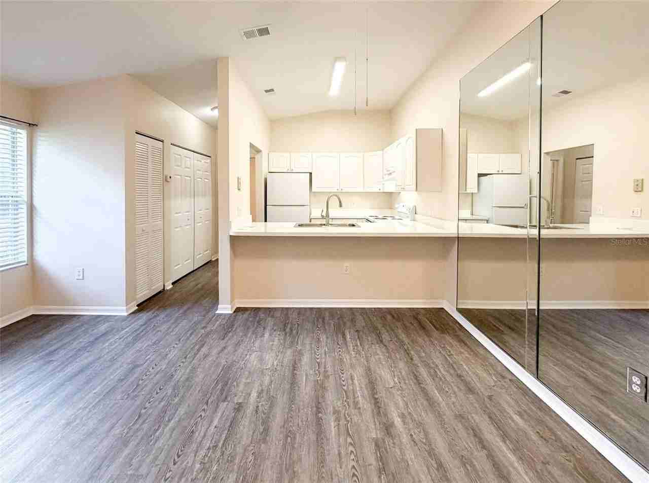 4003 Sw 27th St #15 - Photo 6 of 24