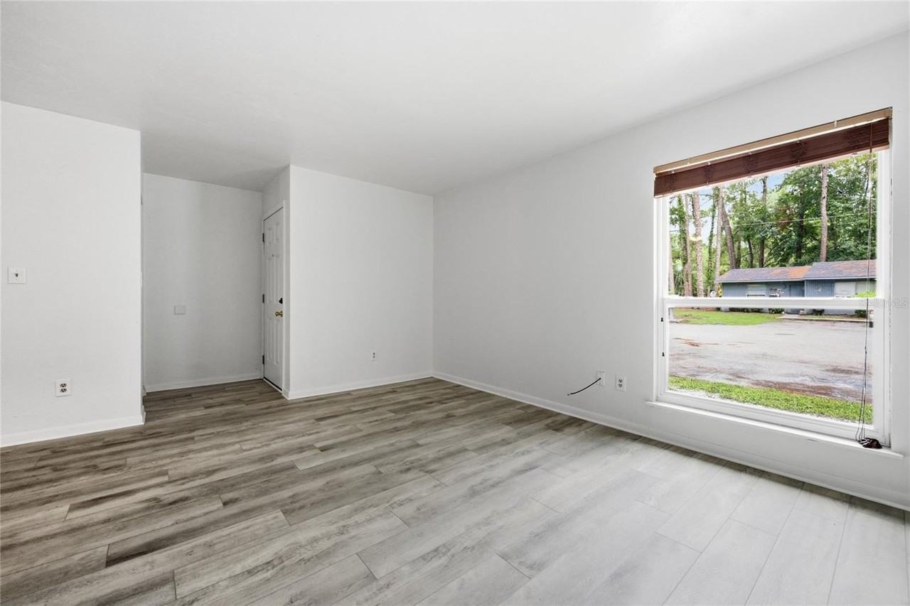 5929 Nw 23rd Ter - Photo 6 of 30