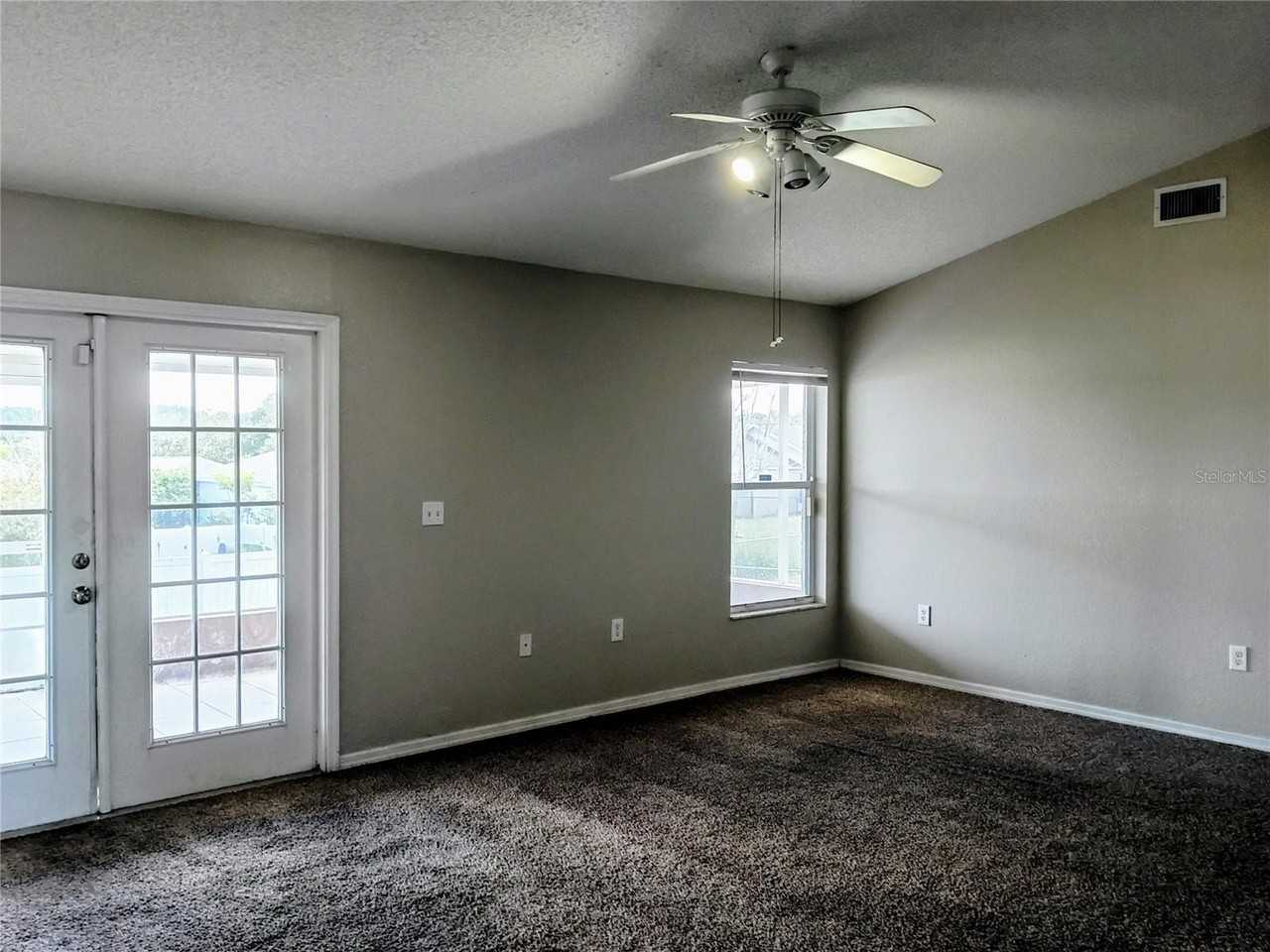 2697 Hickory Ridge Dr - Photo 3 of 20