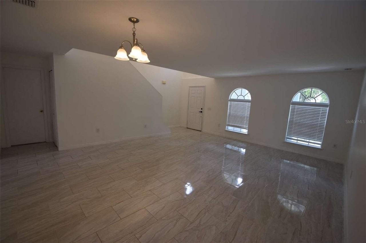 5123 Spanish Oaks Dr - Photo 7 of 31