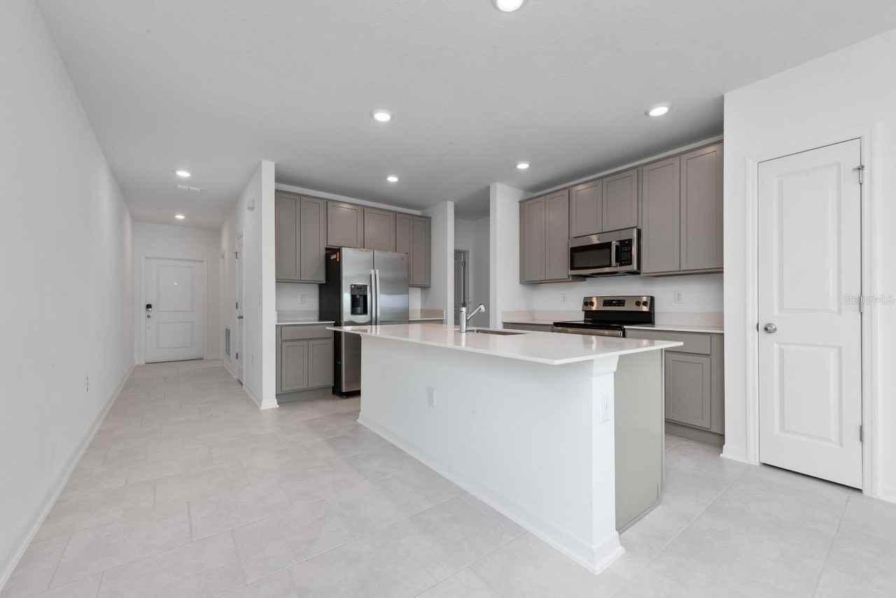 573 Bell Prairie Cir - Photo 6 of 17