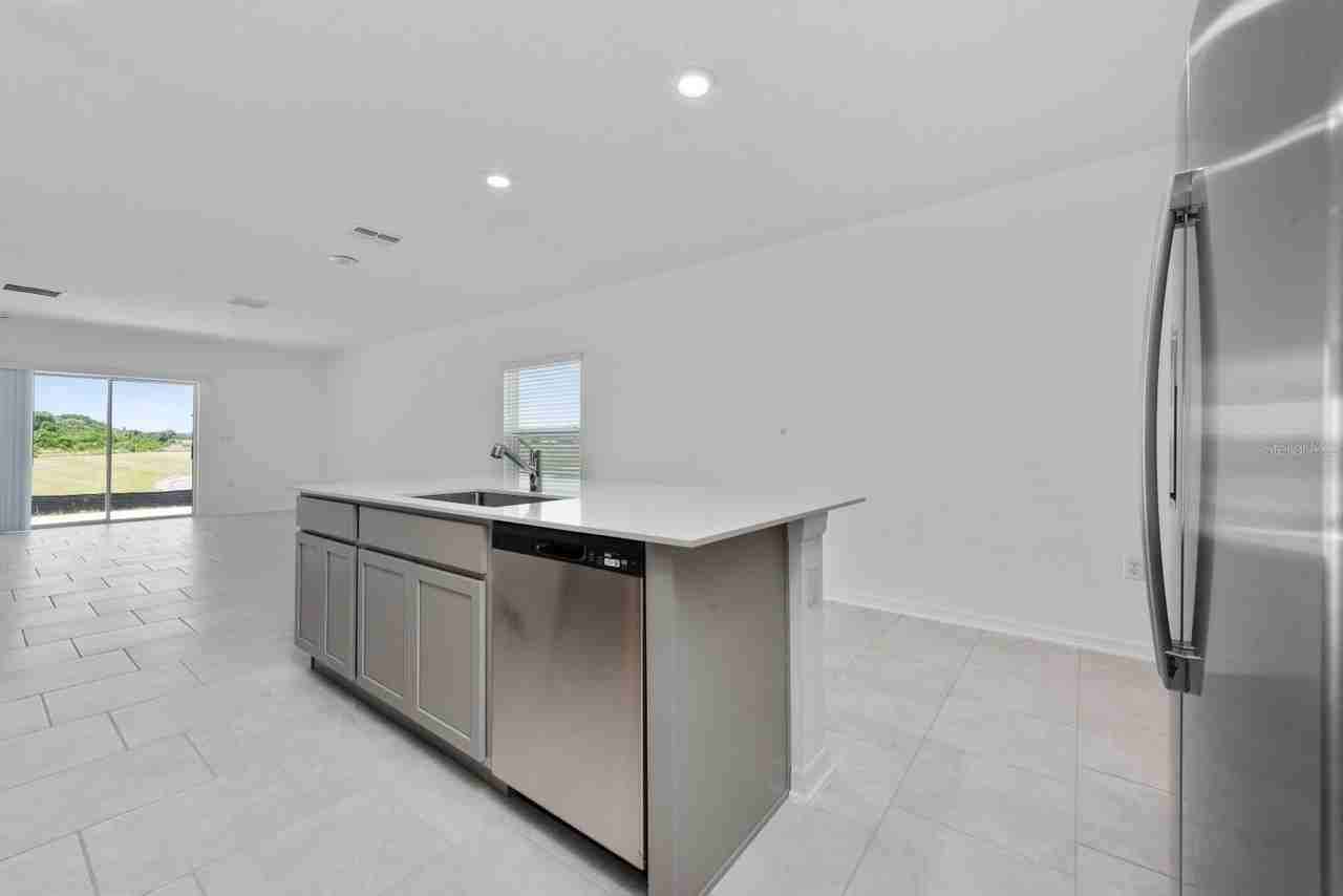 573 Bell Prairie Cir - Photo 7 of 17